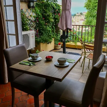 מלון Bellevue 2*