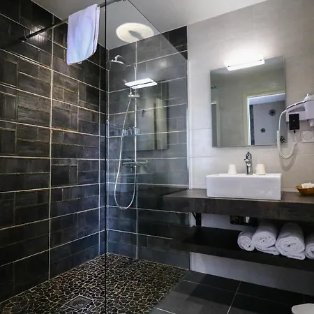 Szálloda Bellevue 2*