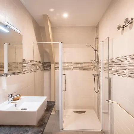 Bellevue מלון רוקמאדור